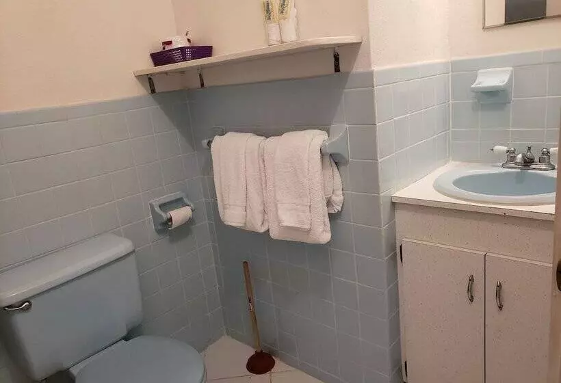 Gentle Breeze Apartments