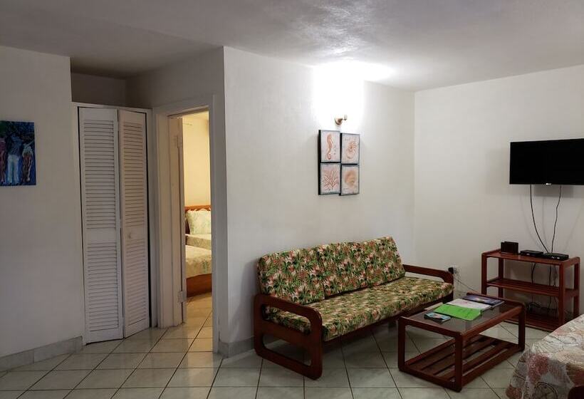 Gentle Breeze Apartments