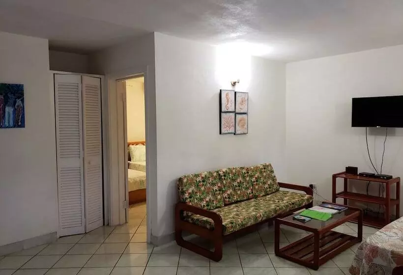 Gentle Breeze Apartments