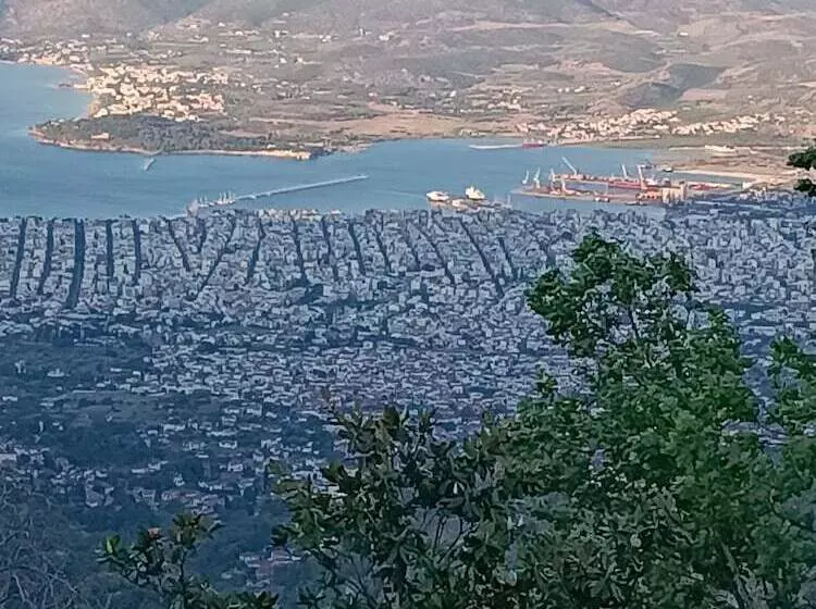 Hotelli Archontiko Kirmili