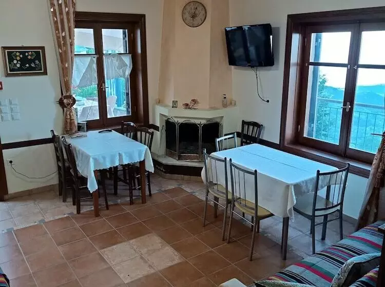 Hotelli Archontiko Kirmili