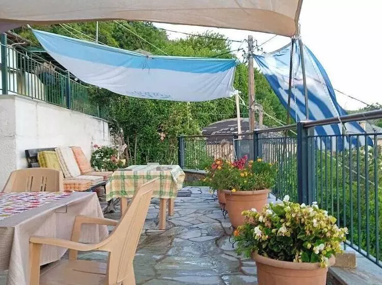 Hotelli Archontiko Kirmili