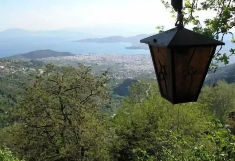 Hotelli Archontiko Kirmili