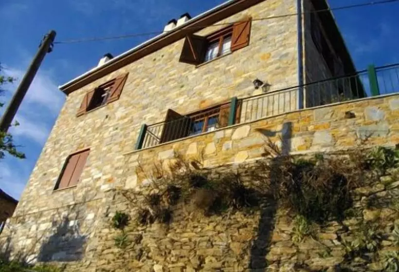 Hotelli Archontiko Kirmili