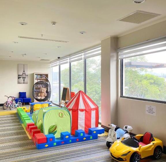 Szálloda Le Charmé Suites Subic