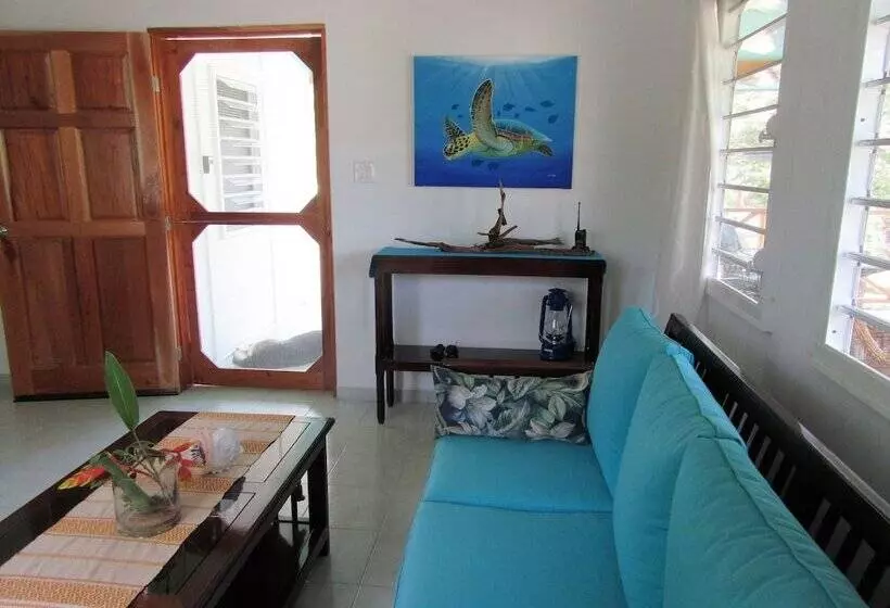 هتل Maya Hill Lodge