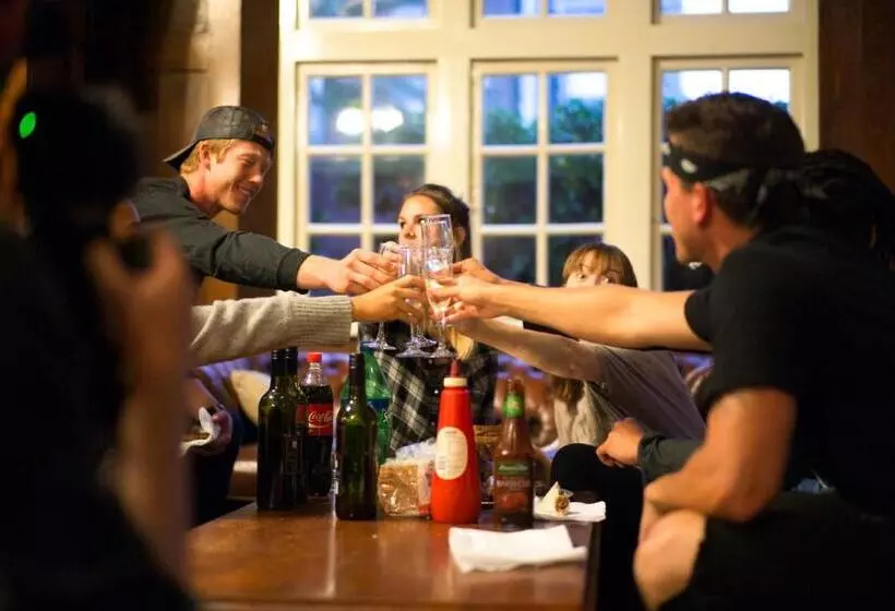 ユースホステル Yha Newcastle Beach