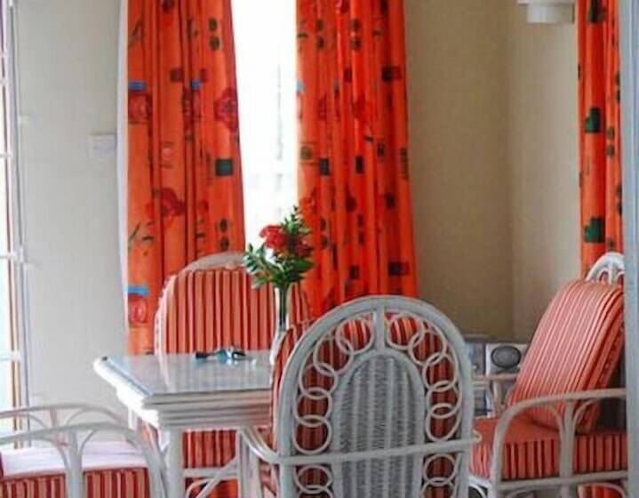 Cassandra 2 Beach Apartments