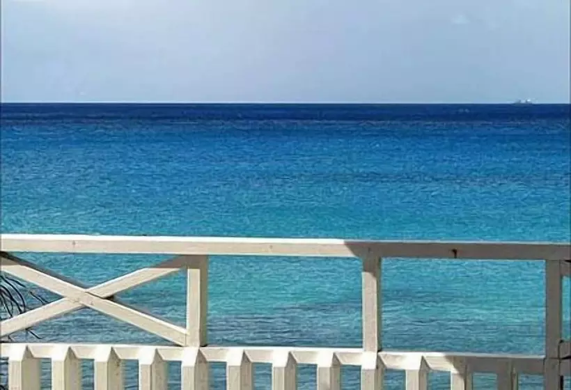 Cassandra 2 Beach Apartments