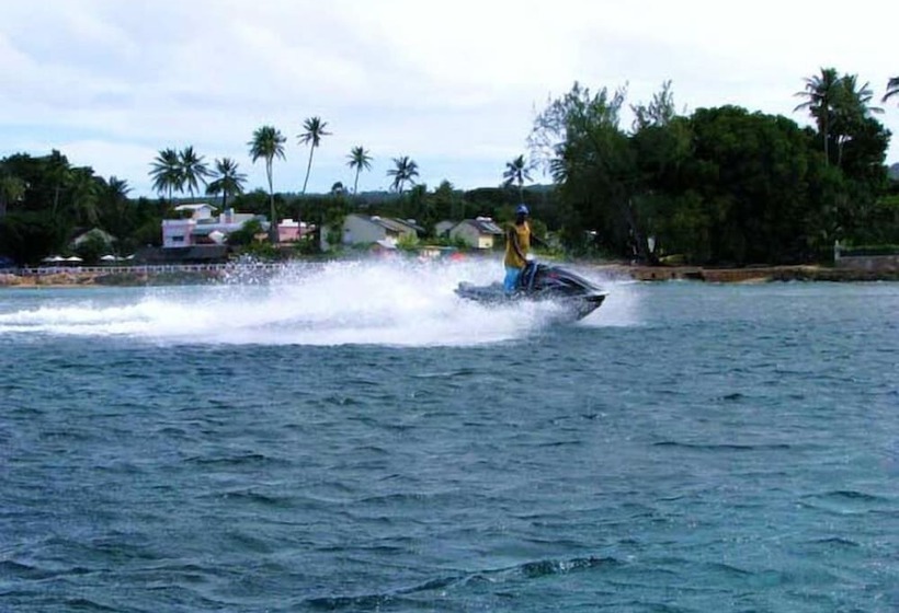 Cassandra 2 Beach Apartments