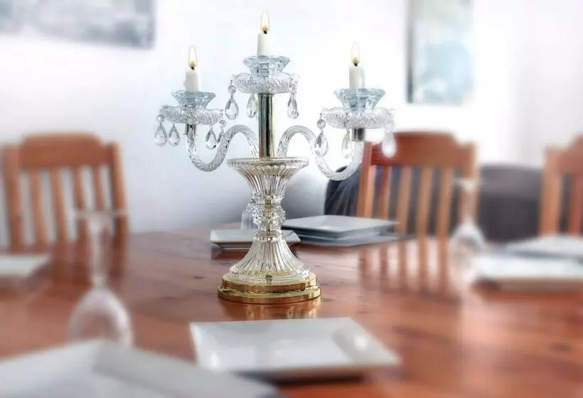 Cobblestone Bed And Breakfast