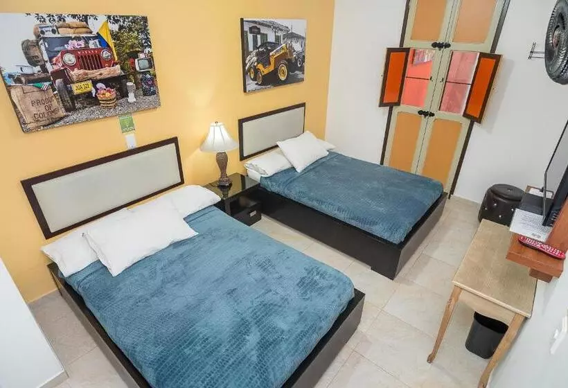 هتل Casa Borbon
