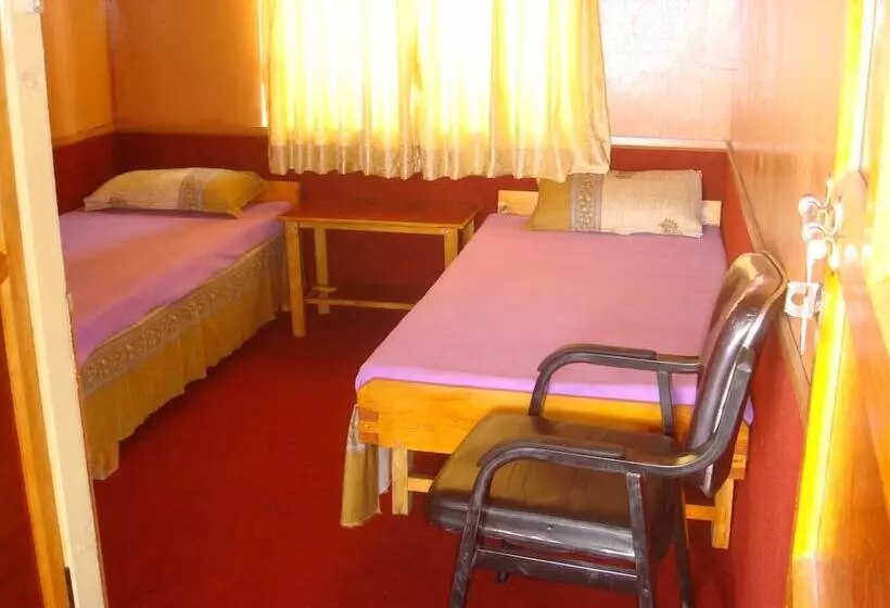 هتل Machermo Lodge & Bakery