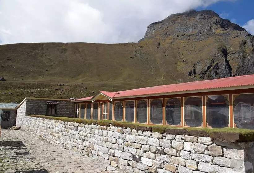 هتل Machermo Lodge & Bakery