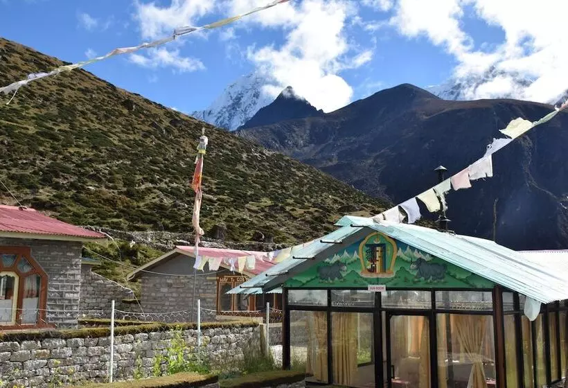 هتل Machermo Lodge & Bakery