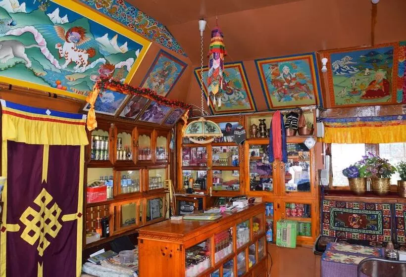 هتل Machermo Lodge & Bakery