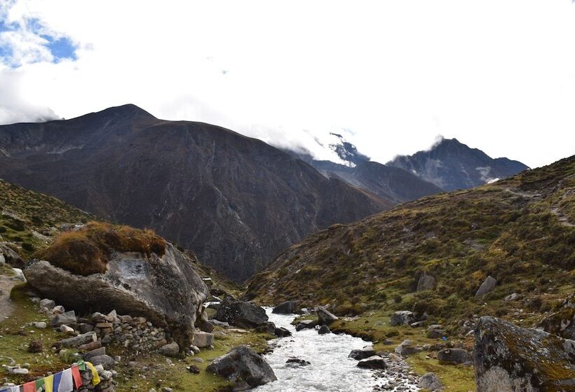 هتل Machermo Lodge & Bakery