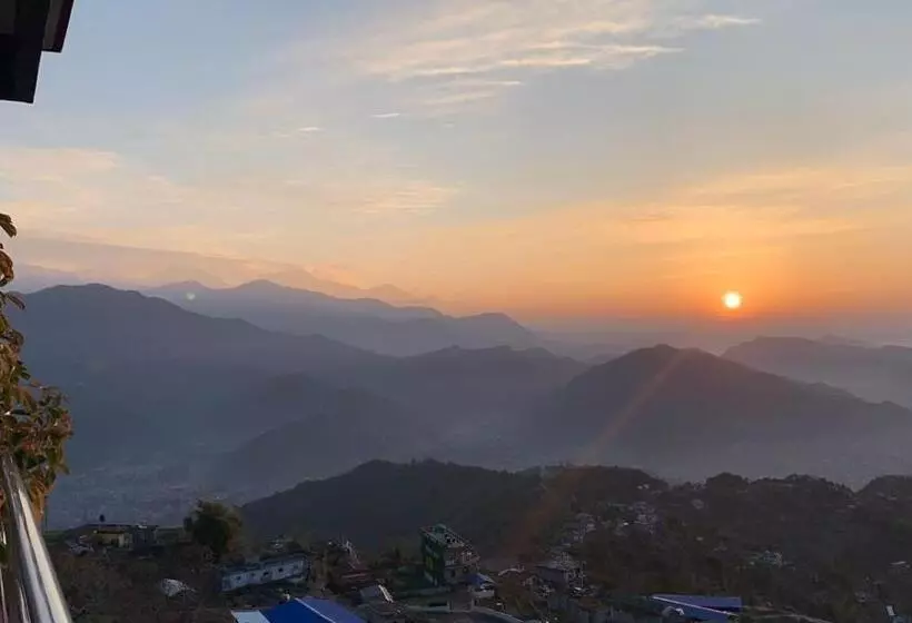 هتل Pristine Himalaya