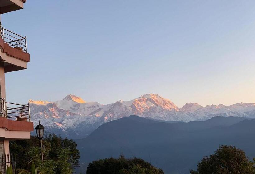 هتل Pristine Himalaya