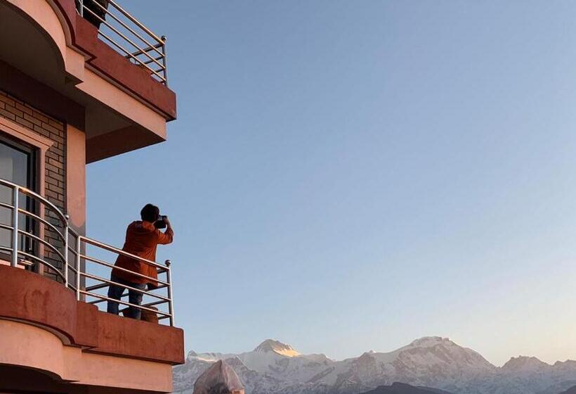 هتل Pristine Himalaya