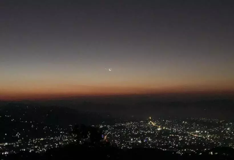 هتل Pristine Himalaya