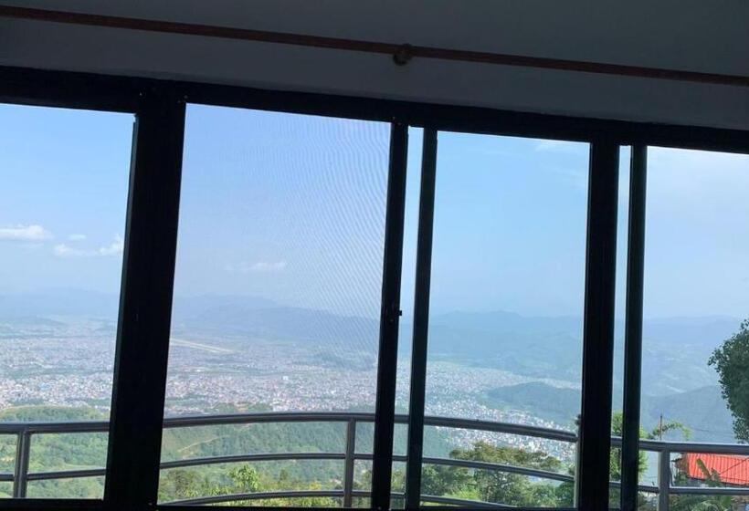 هتل Pristine Himalaya