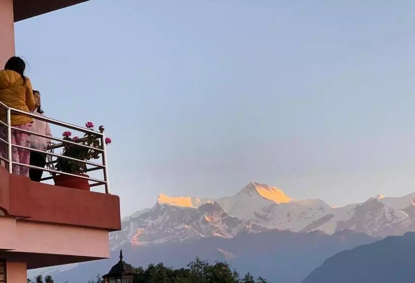 هتل Pristine Himalaya