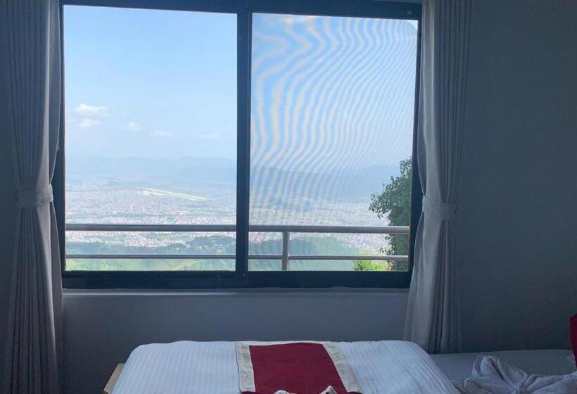 هتل Pristine Himalaya