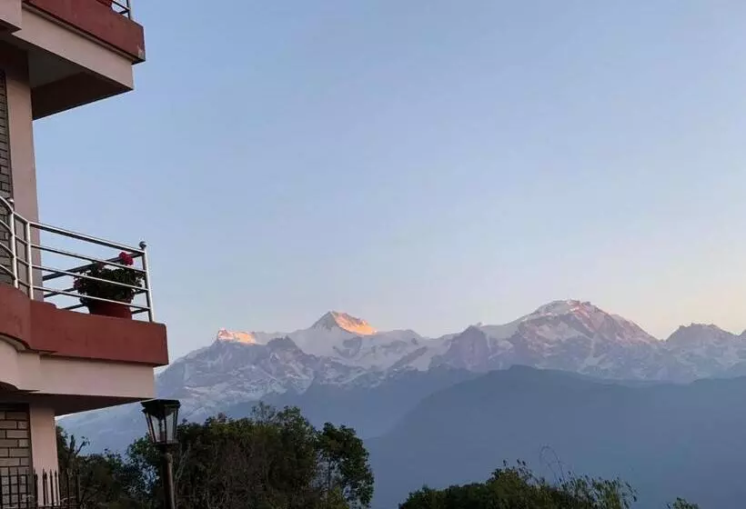 هتل Pristine Himalaya
