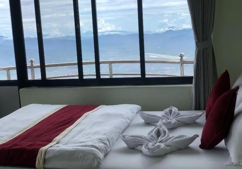 هتل Pristine Himalaya