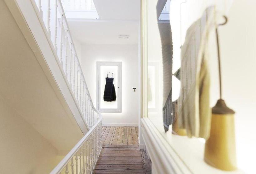 پانسیون Maison Nationale City Flats & Suites