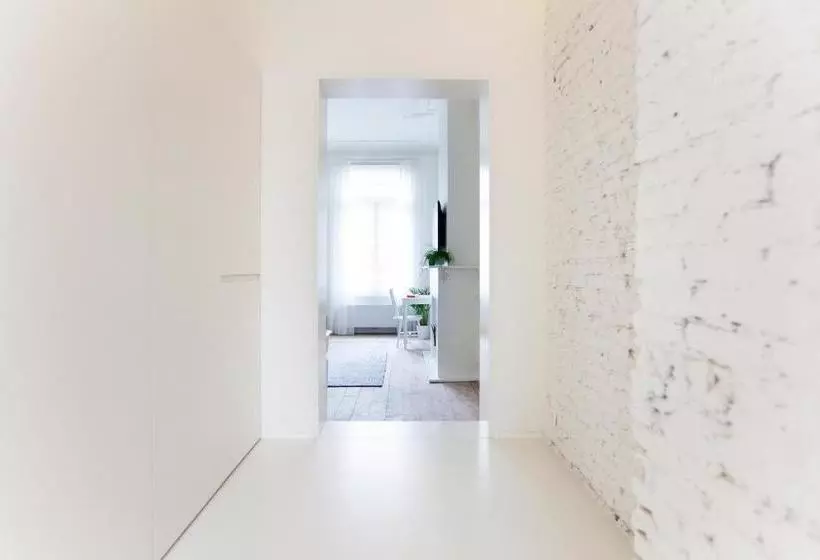 پانسیون Maison Nationale City Flats & Suites