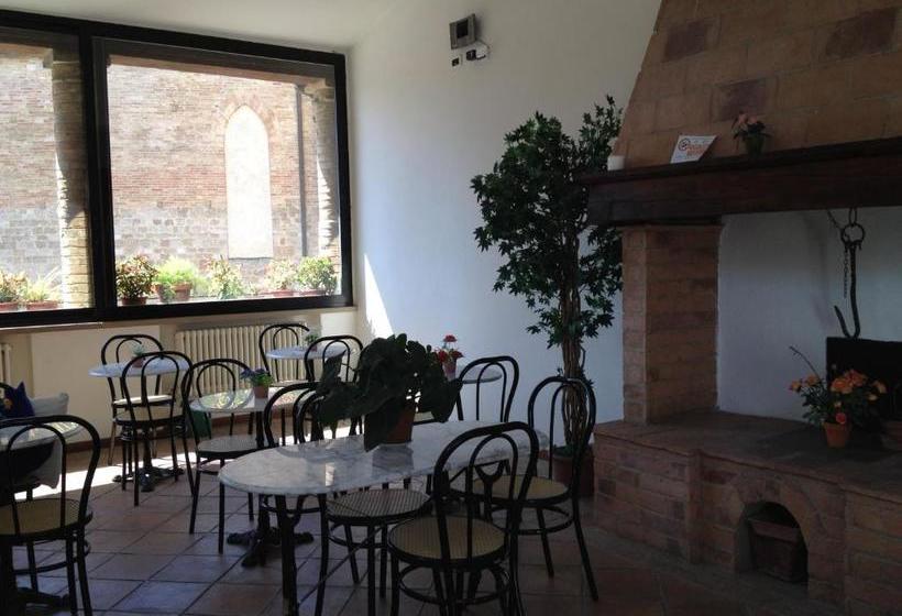 A La Casa Dei Potenti