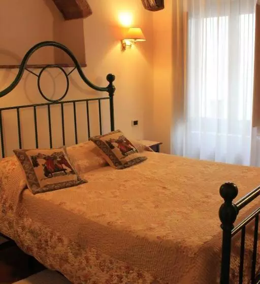 A La Casa Dei Potenti