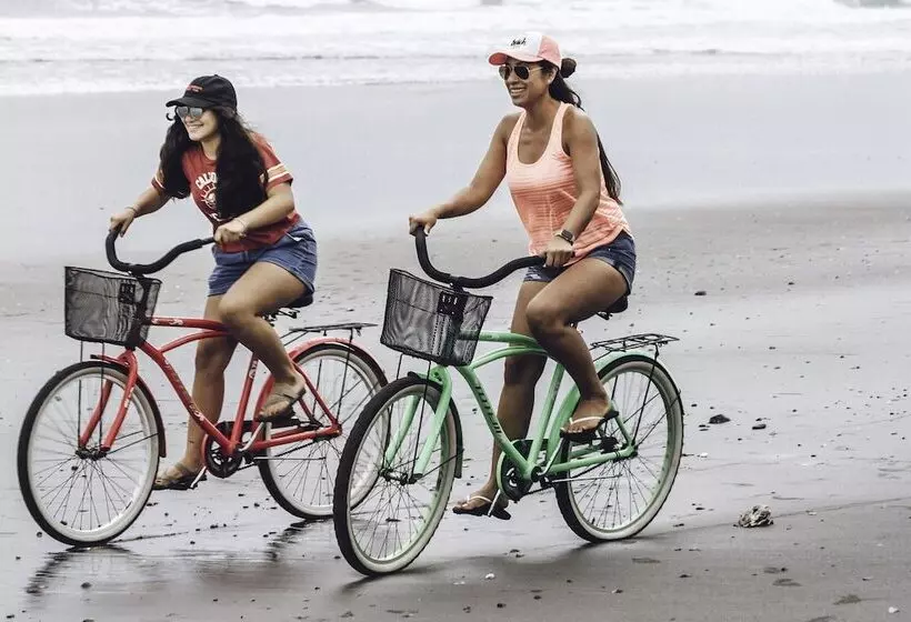 Hotelli Costa Pacifica