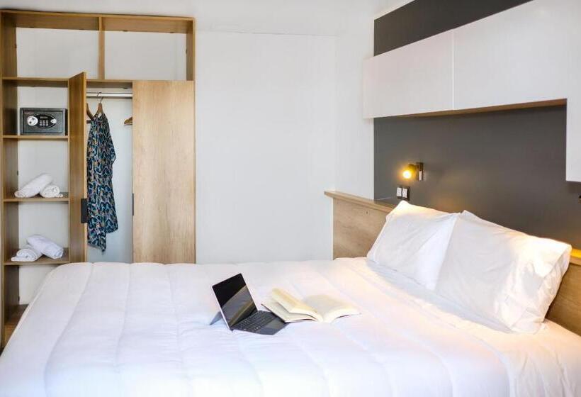 בית מלון כפרי Ohai Nazare Outdoor Resort