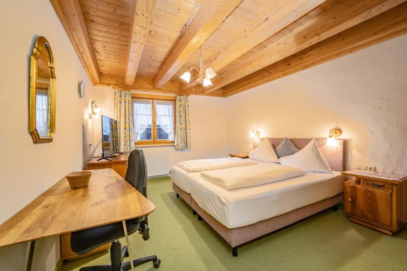 酒店 Pension Der Steinbock Das 300 Jahre Alte Bauernhaus Tirol