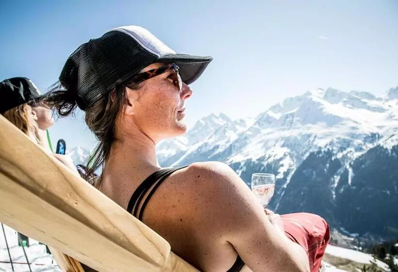 ホテル Pension Der Steinbock   Das 300 Jahre Alte Bauernhaus   Tirol