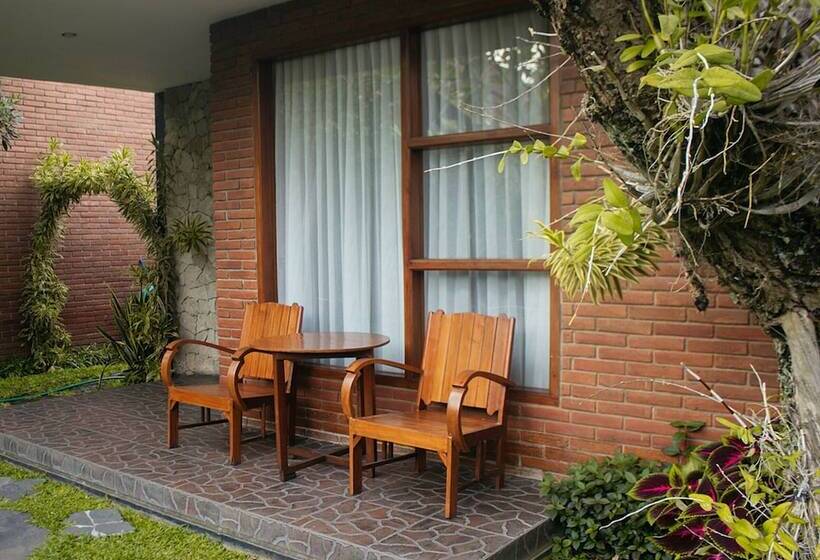 בית מלון כפרי Rumput  Resort & Resto