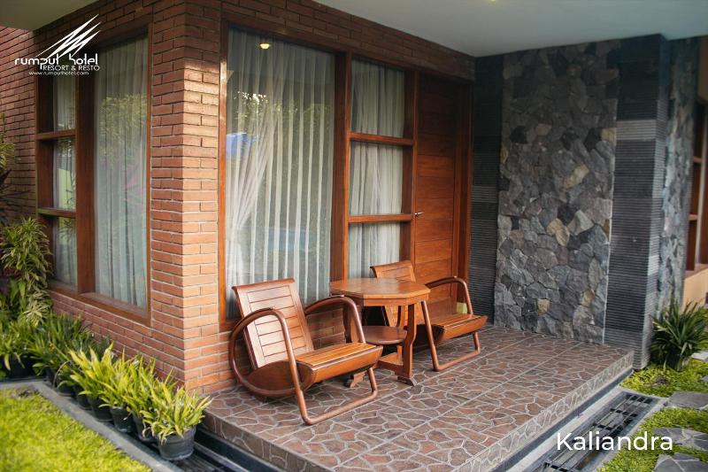 בית מלון כפרי Rumput  Resort & Resto