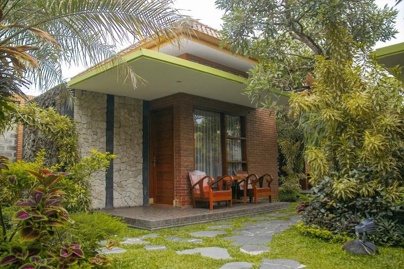 בית מלון כפרי Rumput  Resort & Resto