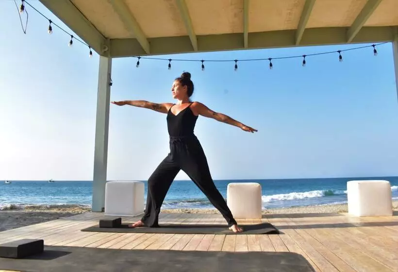 ホテル Socialtel Mancora   Formerly Selina Mancora