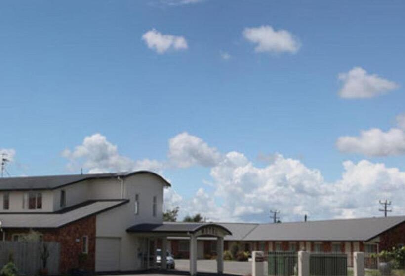 汽车旅馆  Bk's Chardonnay Motor Lodge