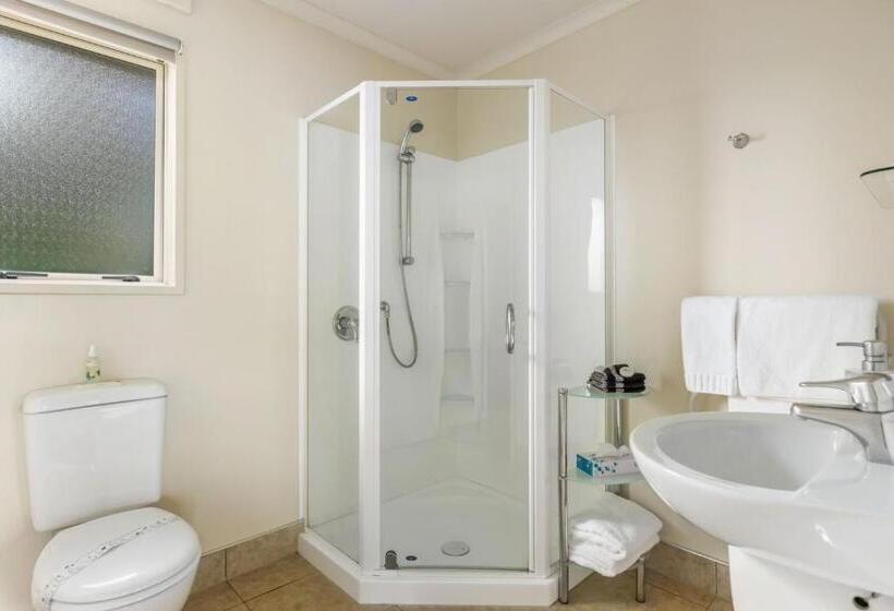 汽车旅馆  Bk's Chardonnay Motor Lodge