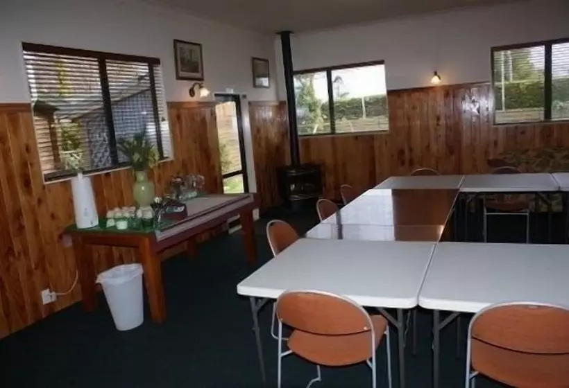 مُتل Cottage Park Motor Lodge And Conference Centre