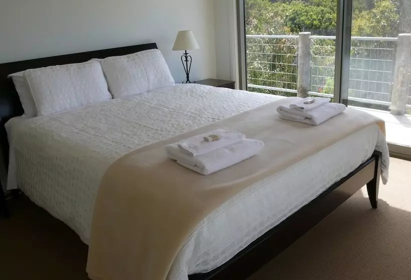 Shearwater Cottages