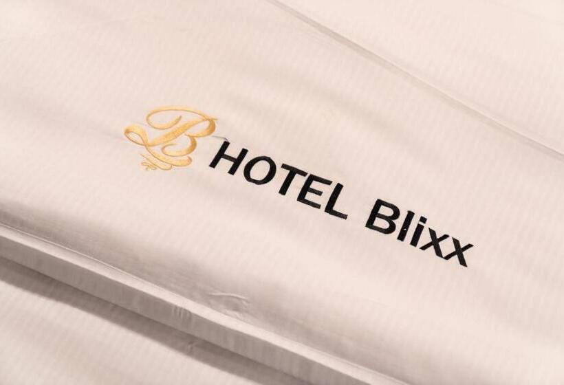 Hotel The Blixx