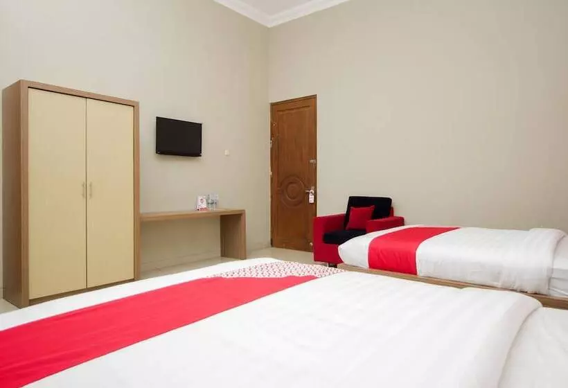 Hotelli Collection O 1061 Aliya Homestay