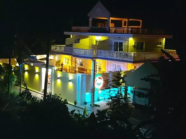 Hotelli Dive Batanes Lodge And Restaurant