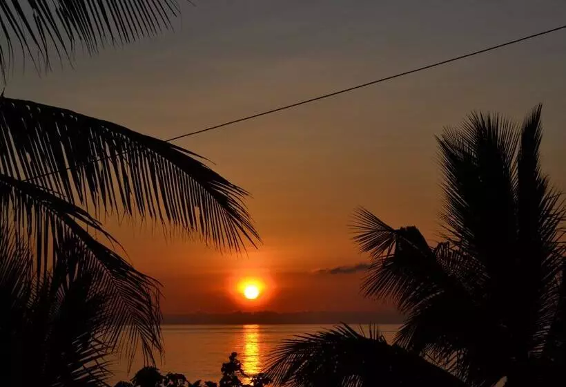 Hotelli Dive Batanes Lodge And Restaurant